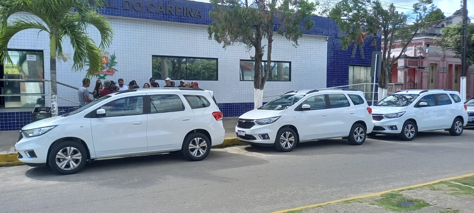 Prefeitura de Carpina aumenta frota com entrega de três novos veículos ...
